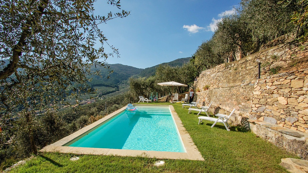 Photo of Outdoor in Buti