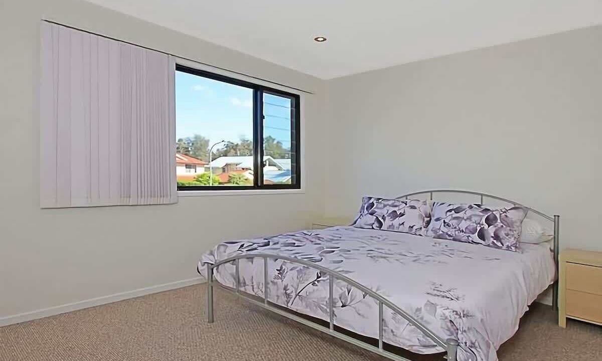 Photo of Bedroom in Long Beach