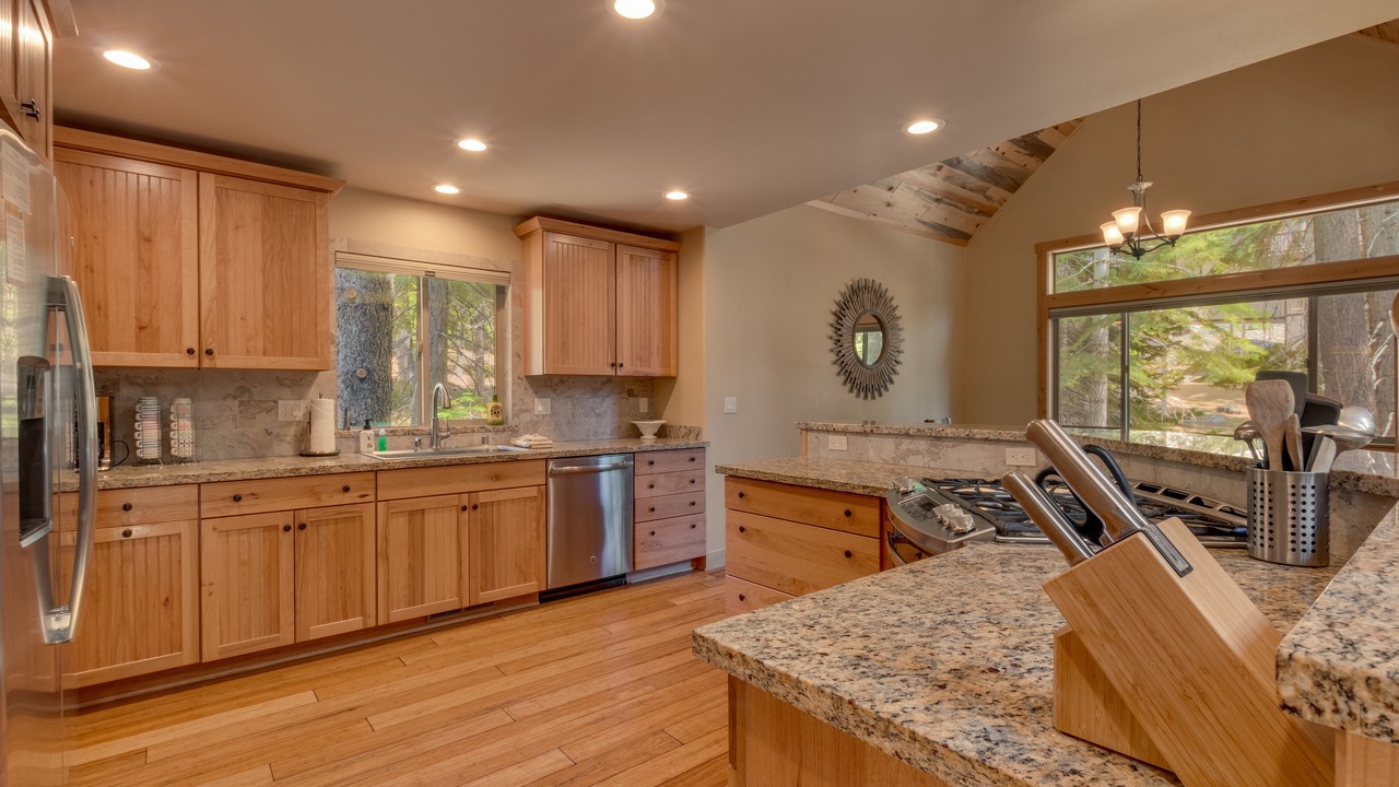 Photo of Kitchen in Pioneer Trail