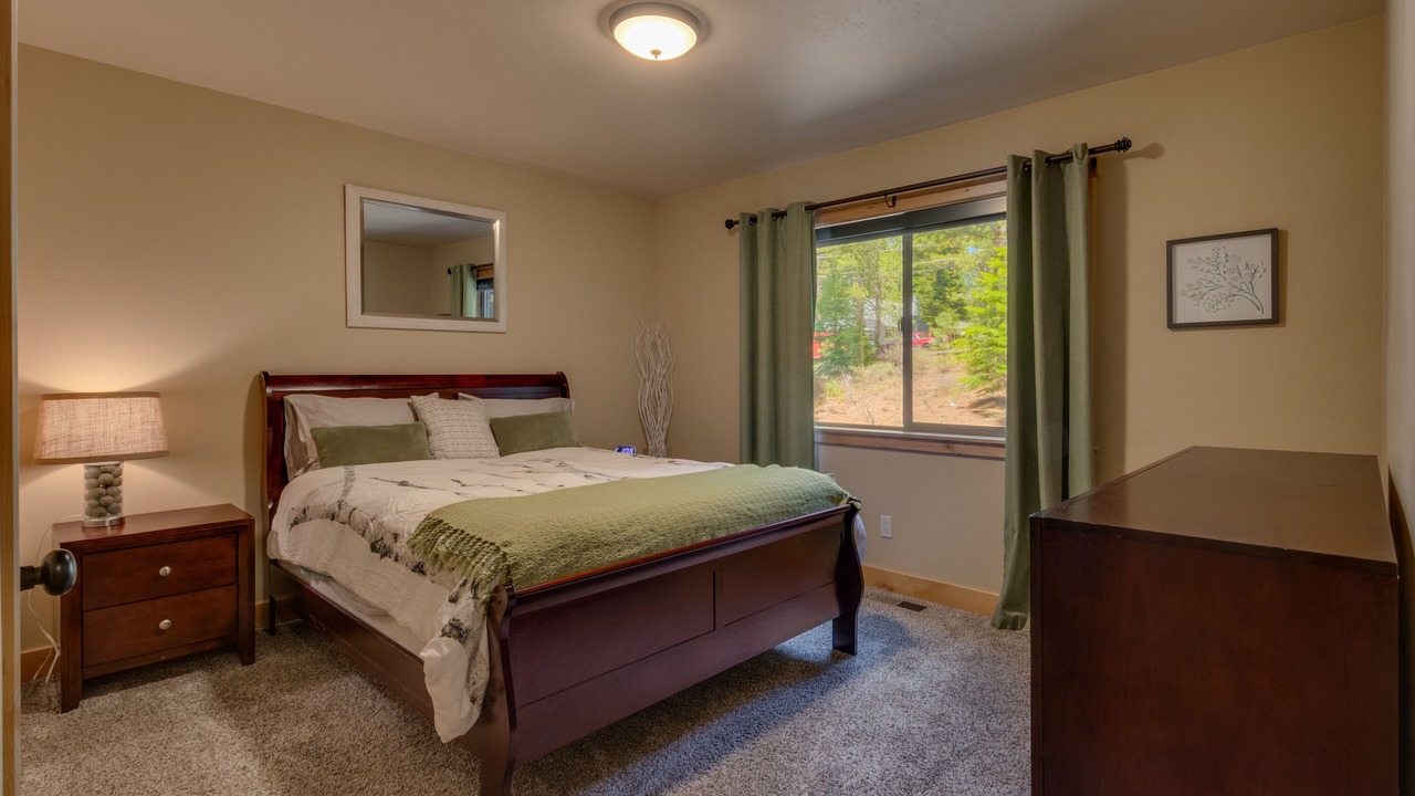 Photo of Bedroom in Pioneer Trail