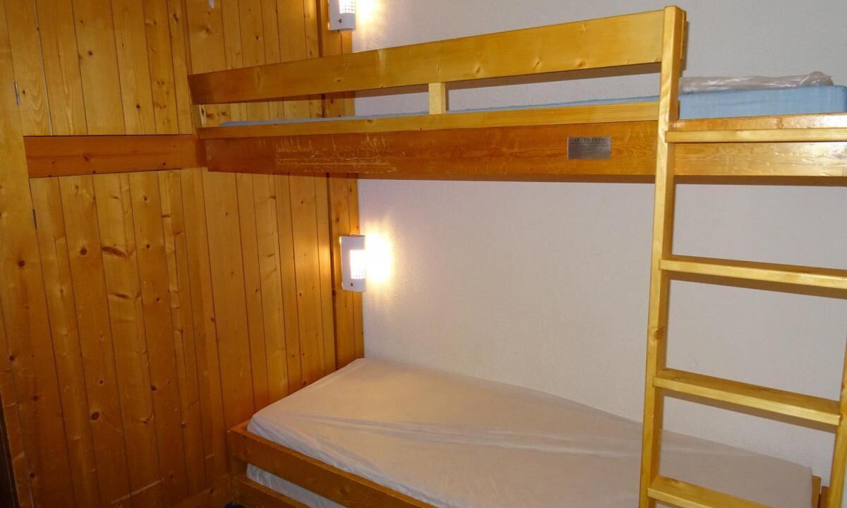 Photo of Bedroom in Arc-1800