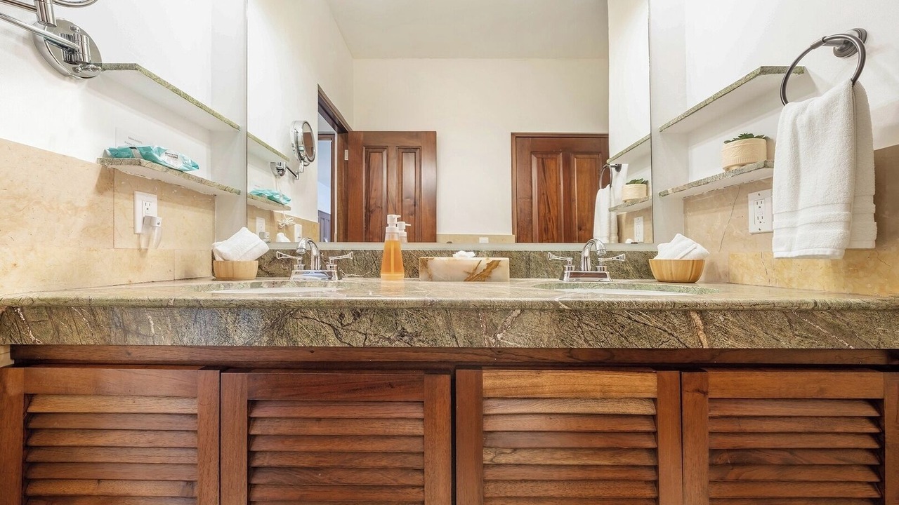Photo of Bathroom in Colonia Salina Chica