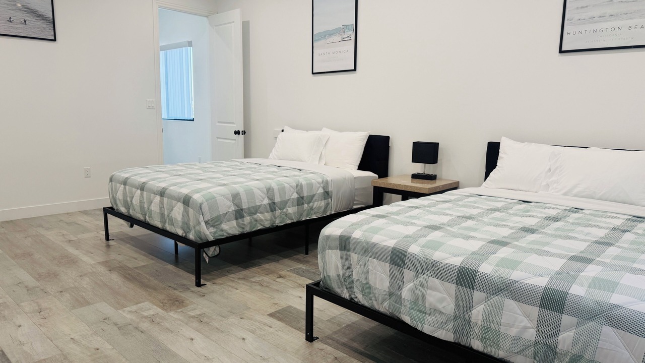 Photo of Bedroom in Midway City