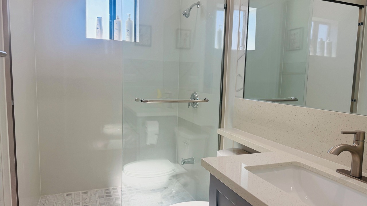 Photo of Bathroom in Midway City