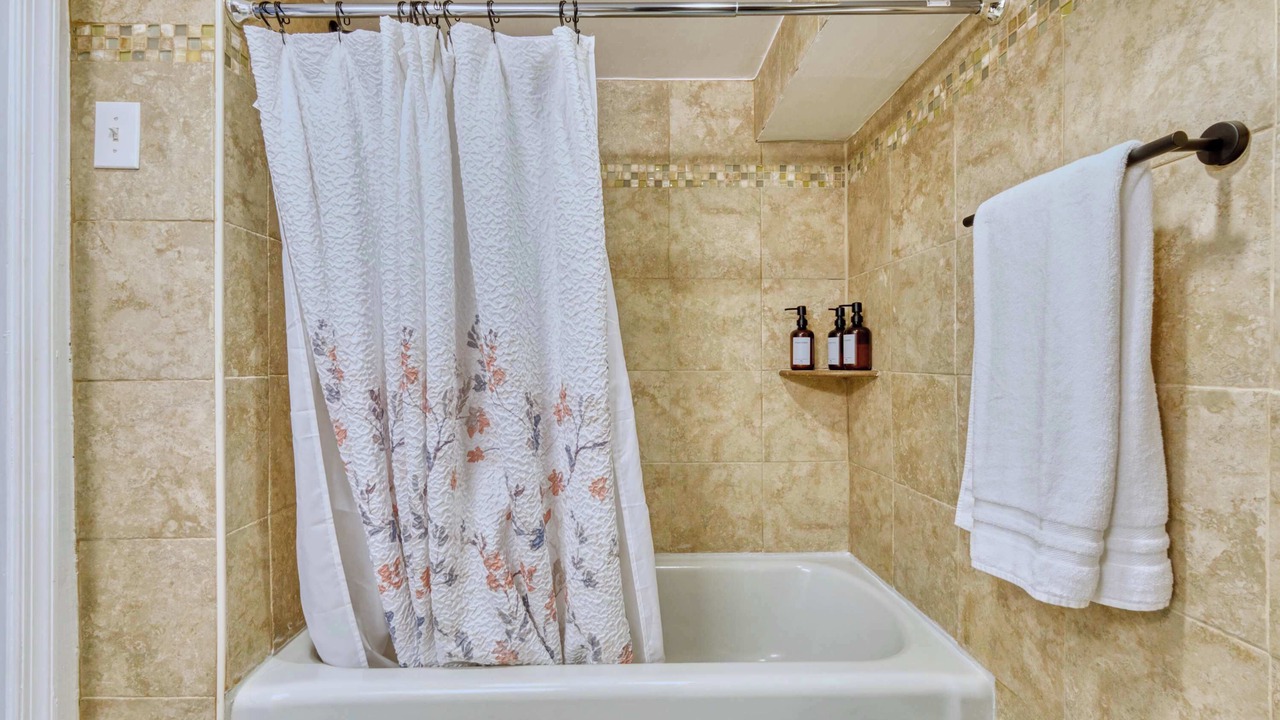 Photo of Bathroom in Brightwood Park