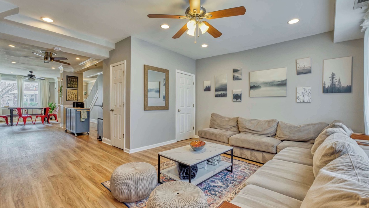 Photo of Livingroom in Brightwood Park