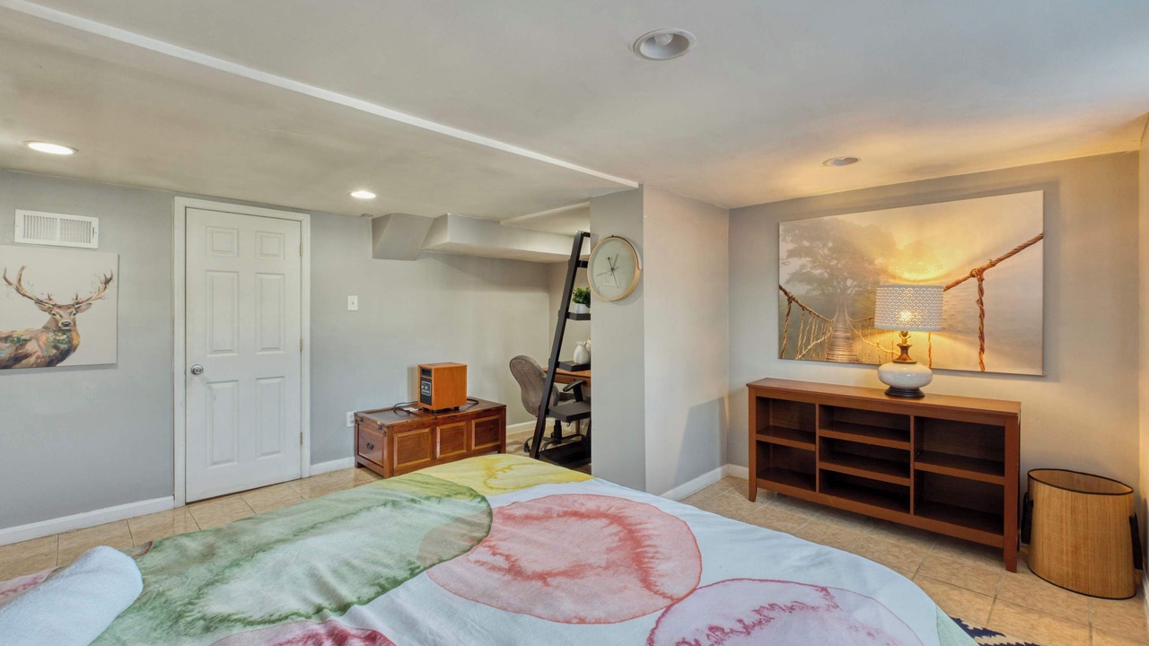 Photo of Bedroom in Brightwood Park
