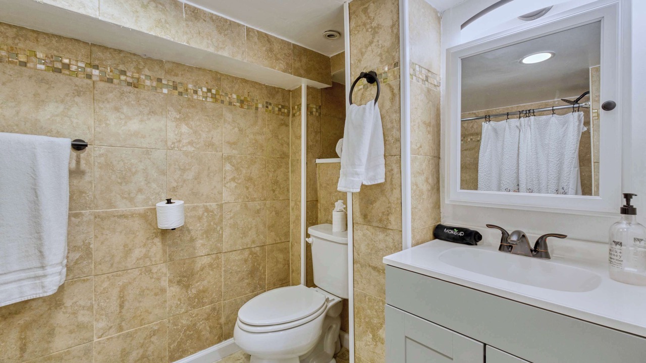 Photo of Bathroom in Brightwood Park