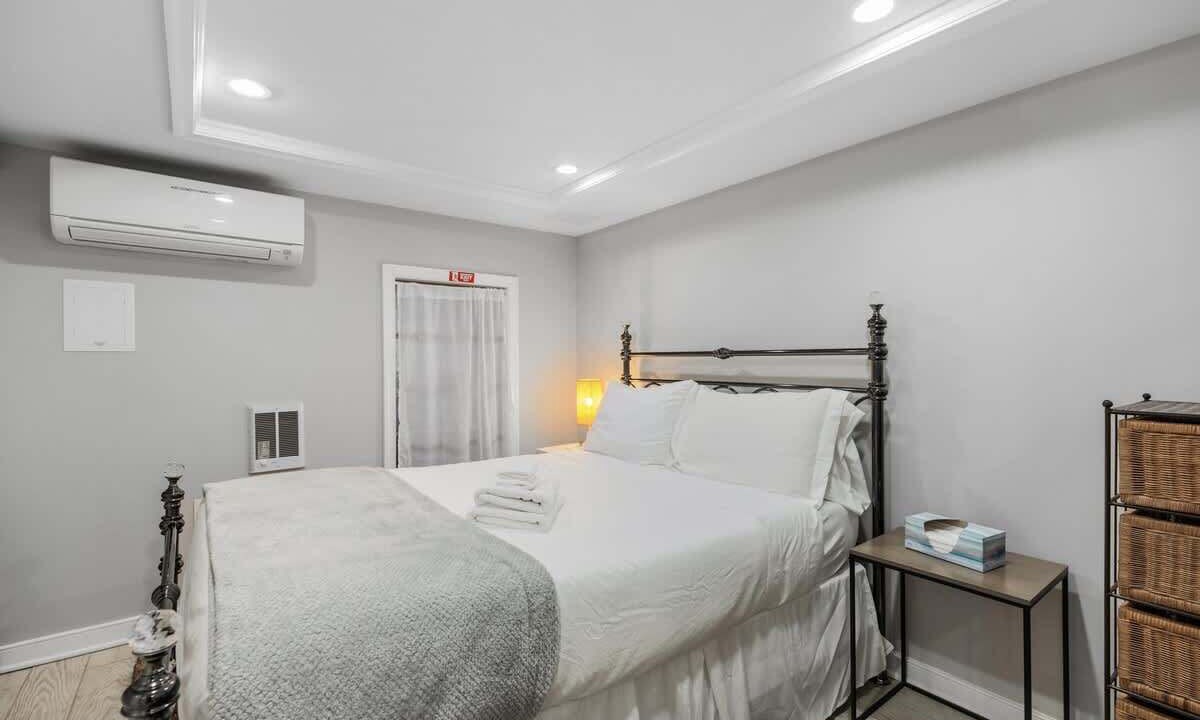 Photo of Bedroom in Petworth