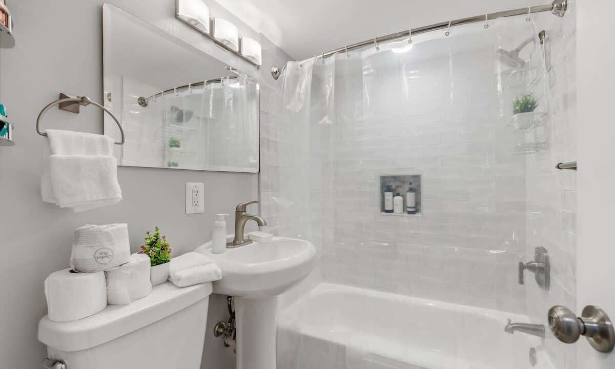 Photo of Bathroom in Petworth