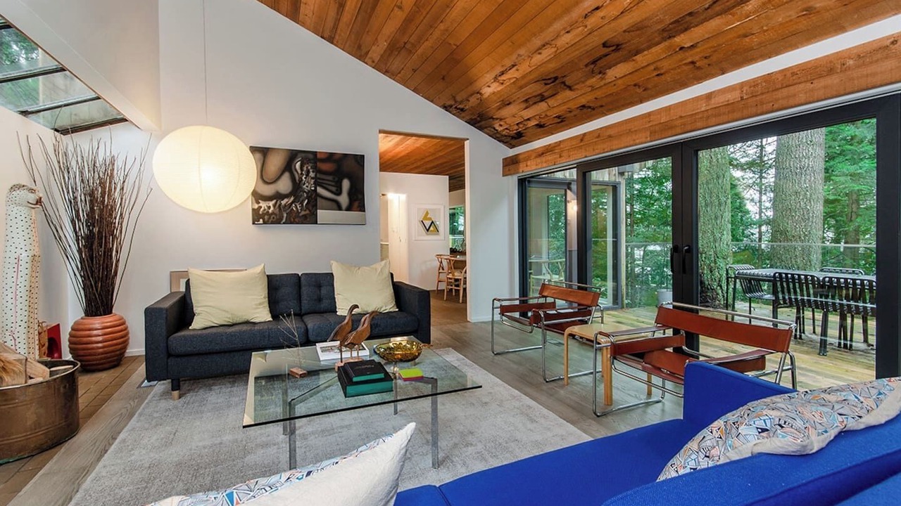 Photo of Livingroom in Upper Lonsdale