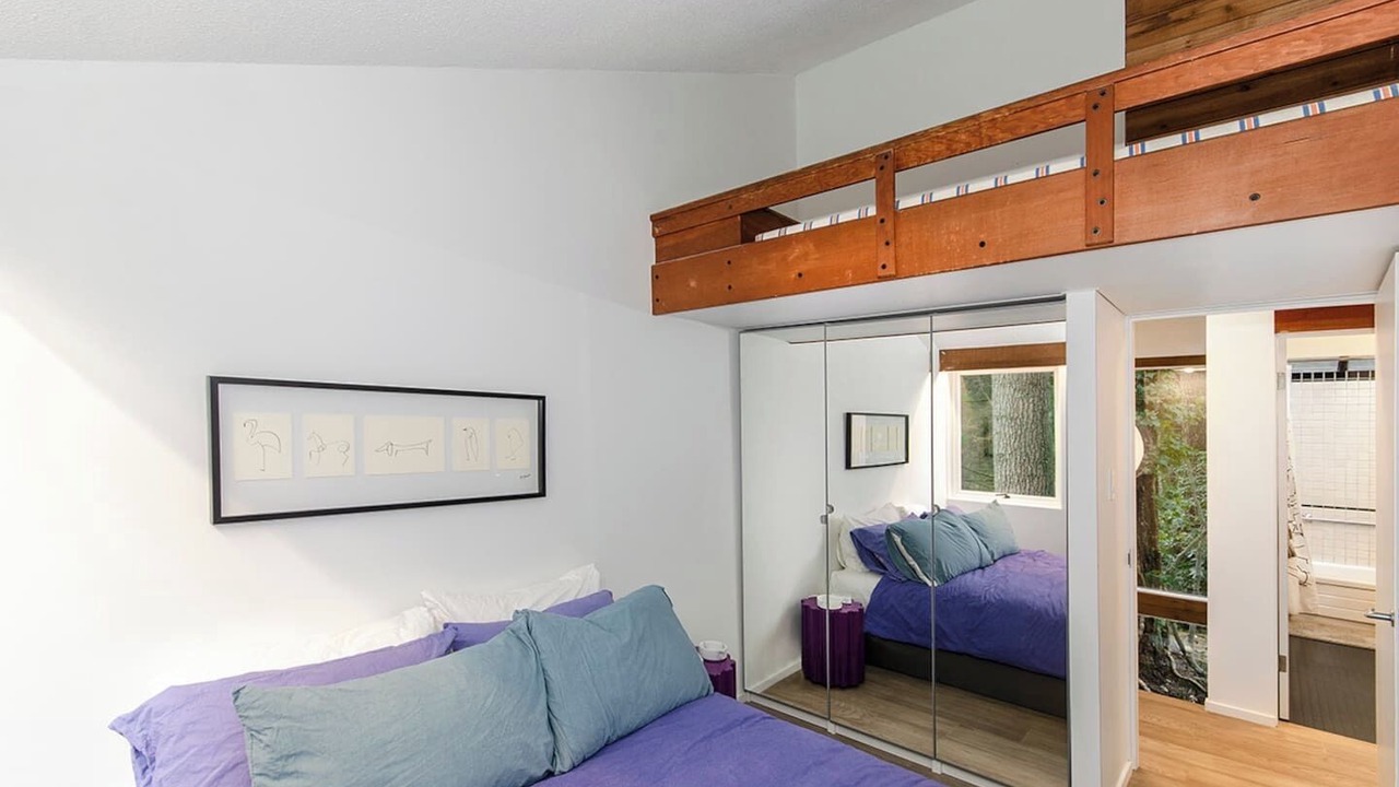 Photo of Bedroom in Upper Lonsdale