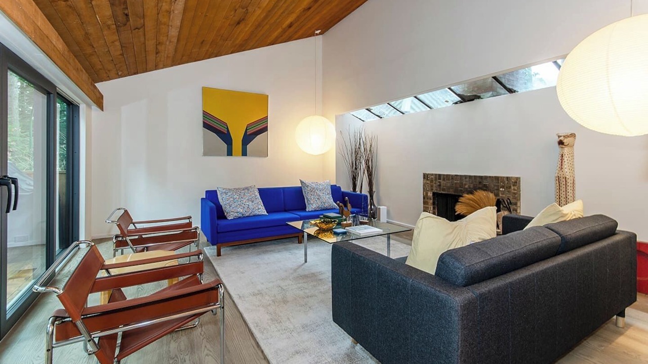 Photo of Livingroom in Upper Lonsdale