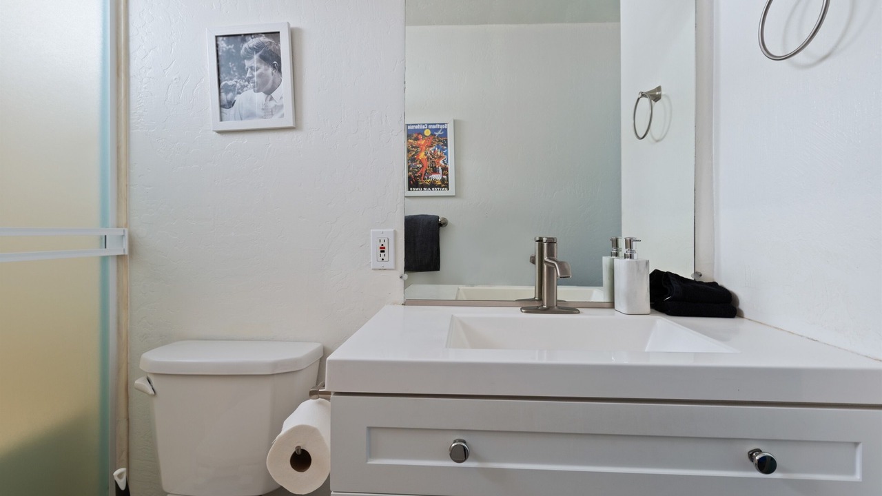 Photo of Bathroom in Silver Strand