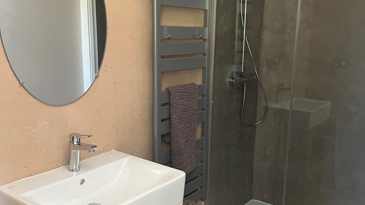 Photo of Bathroom in Val-de-Chaise