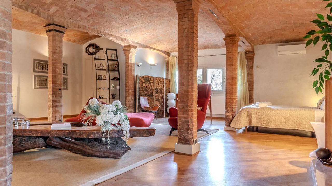 Photo of Bedroom in Montale