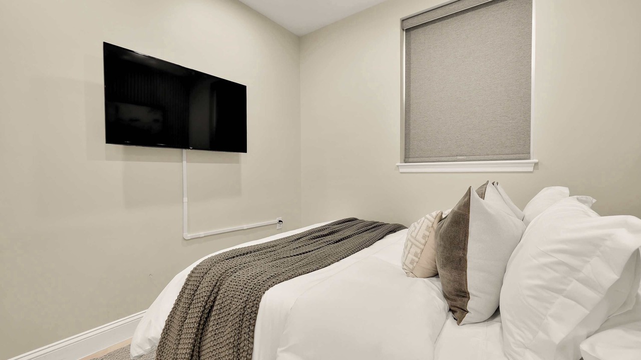 Photo of Bedroom in Takoma