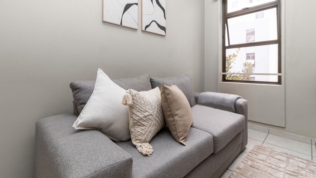 Photo of Livingroom in Greater Johannesburg Metropolitan Area