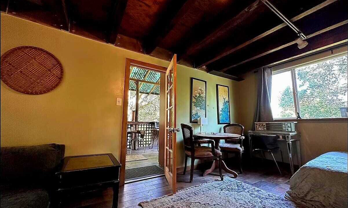 Photo of Livingroom in Topanga