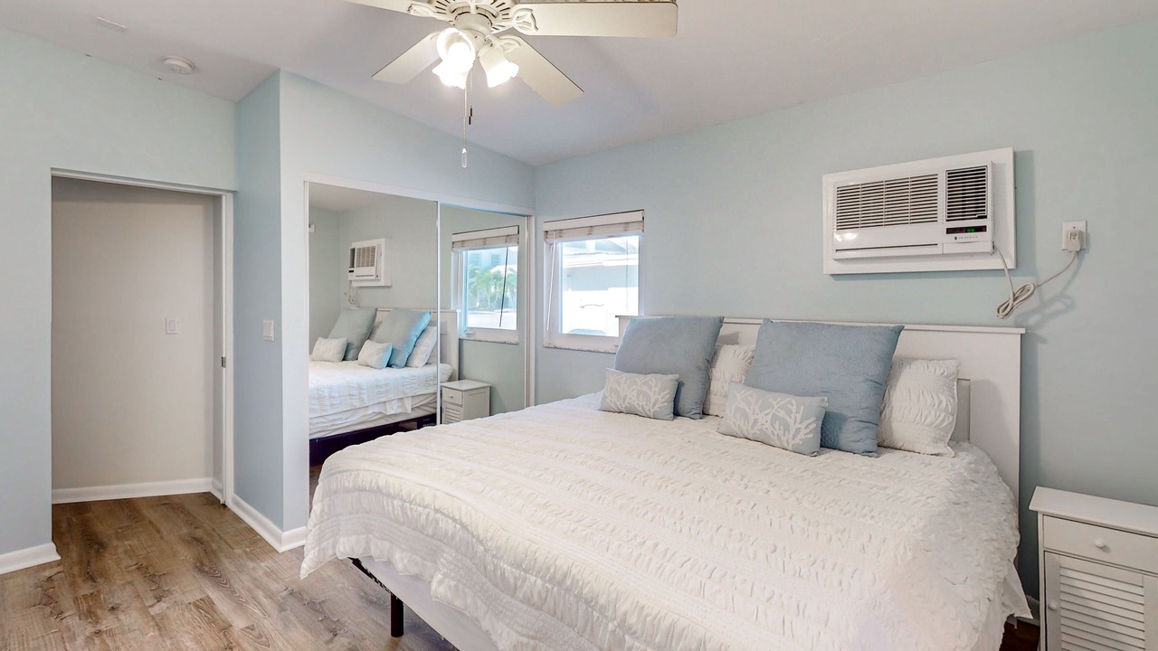 Photo of Bedroom in Key Colony Beach