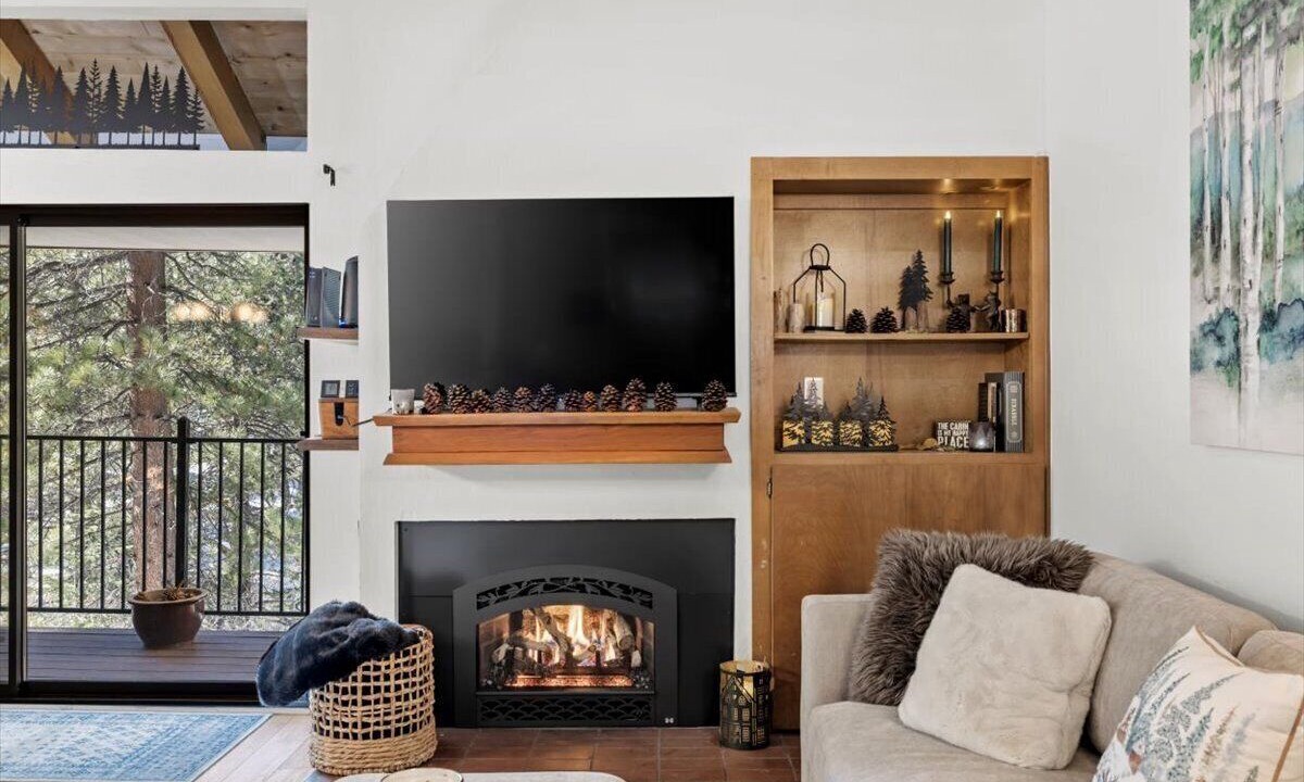 Photo of Livingroom in Carnelian Woods