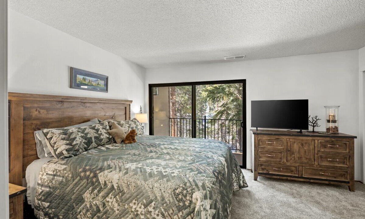 Photo of Bedroom in Carnelian Woods