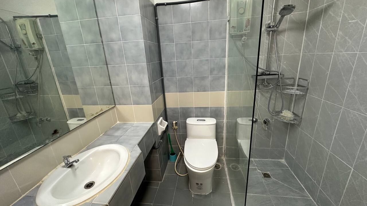 Photo of Bathroom in Phra Khanong Nuea