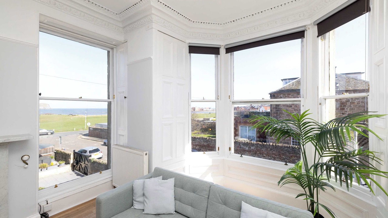 Photo of Livingroom in North Berwick
