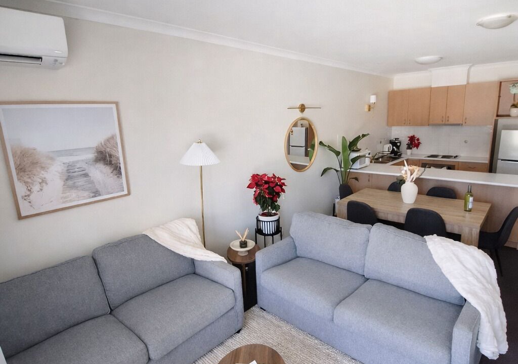 Photo of Livingroom in Halls Head