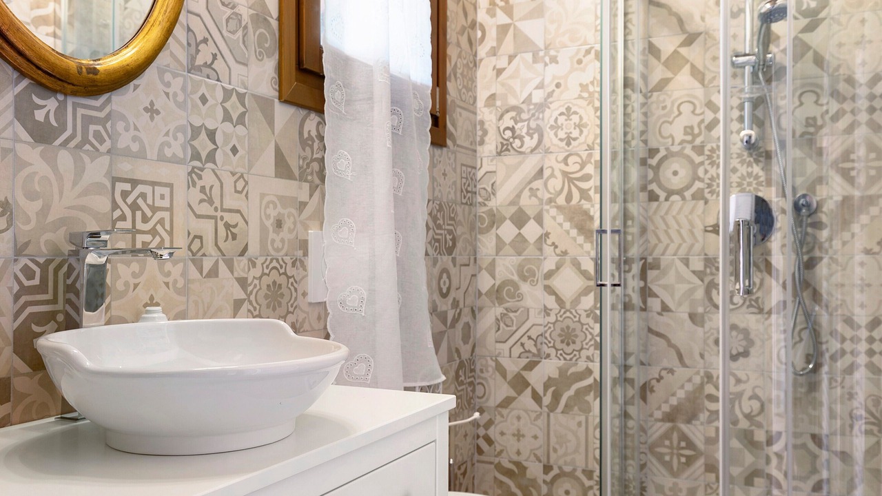 Photo of Bathroom in Villore