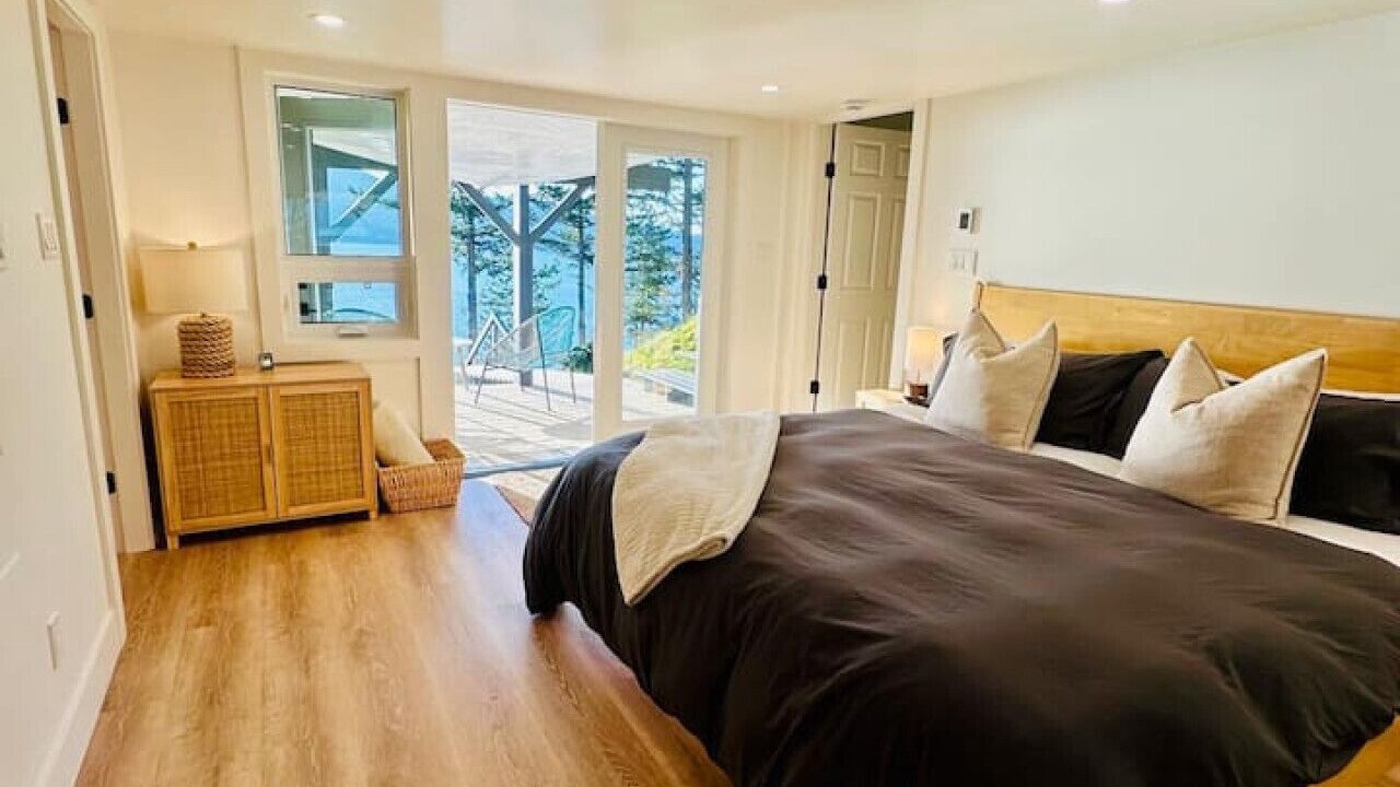 Photo of Bedroom in Bowen Island