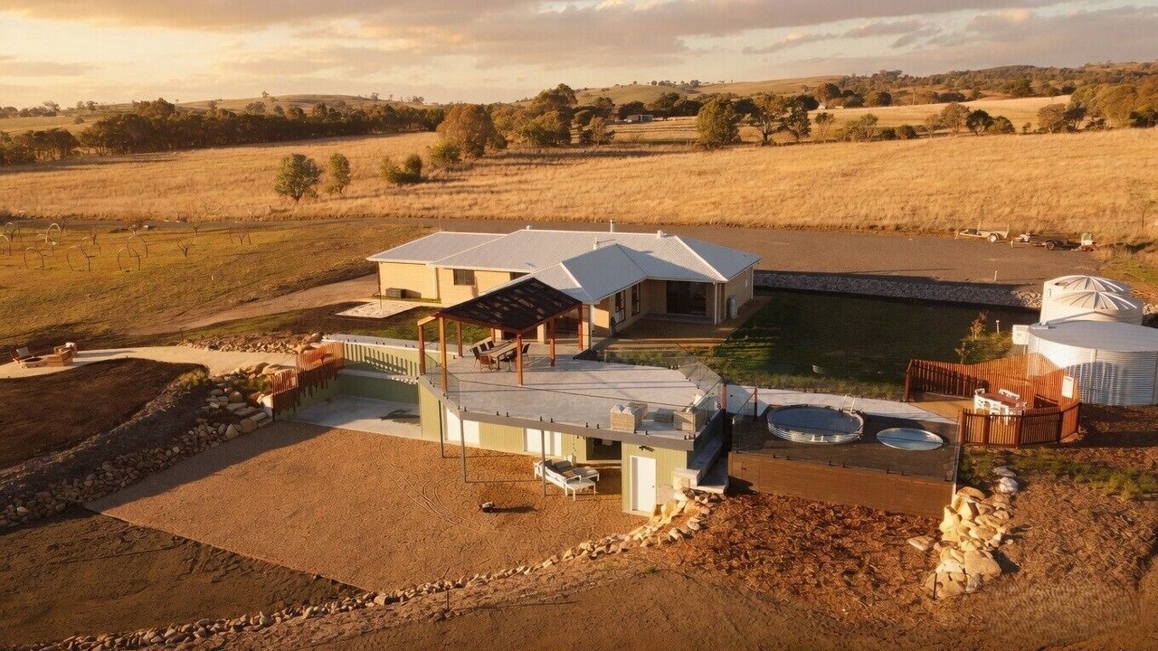 Photo of Outdoor in Currawang