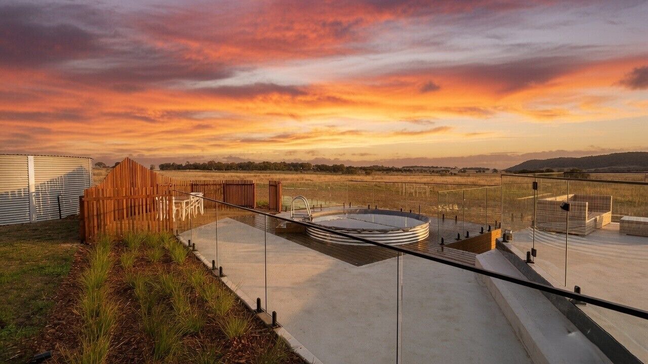 Photo of Outdoor in Currawang