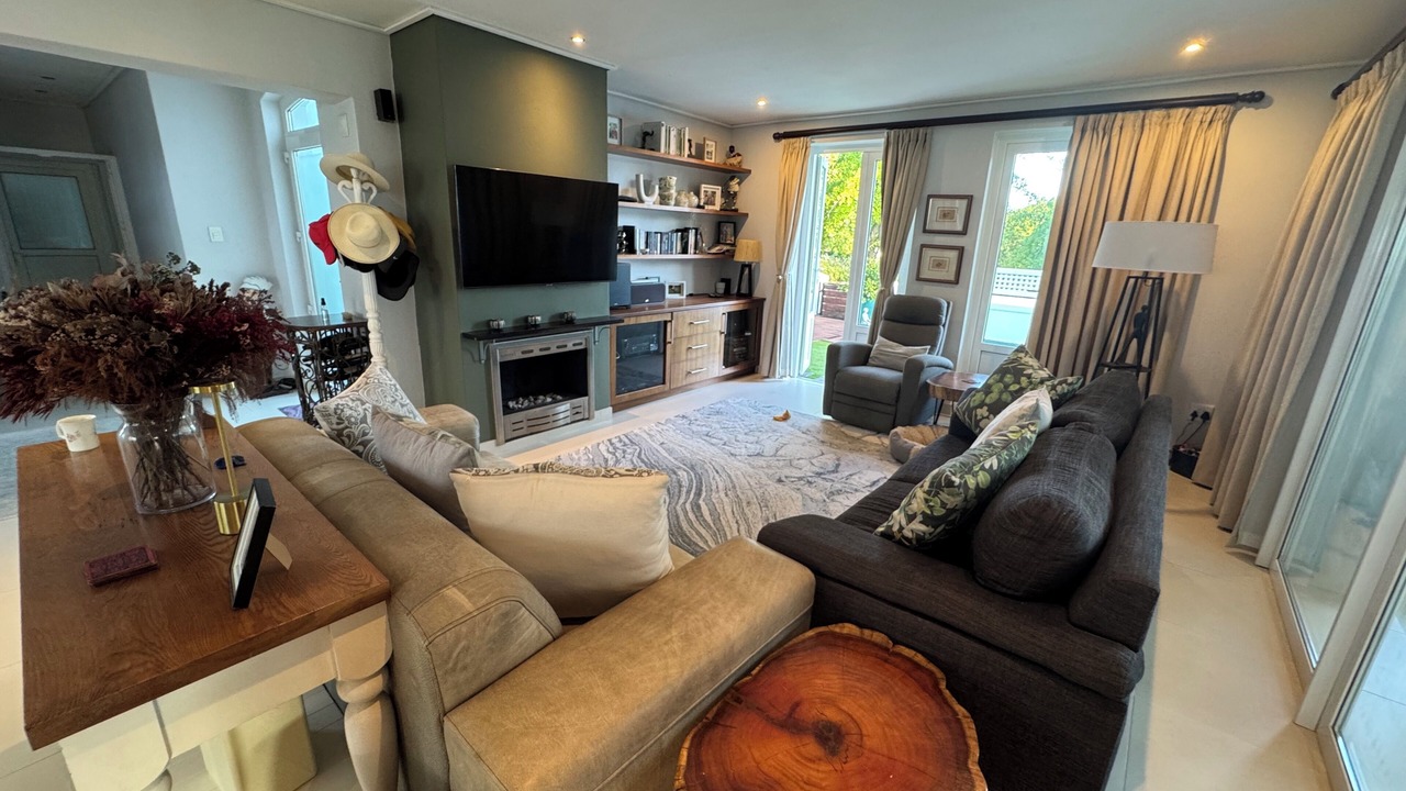 Photo of Livingroom in Stellenbosch