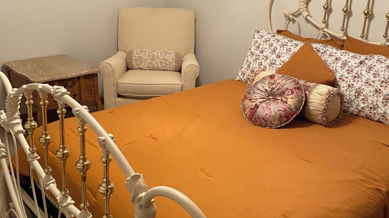 Photo of Bedroom in Taylorville