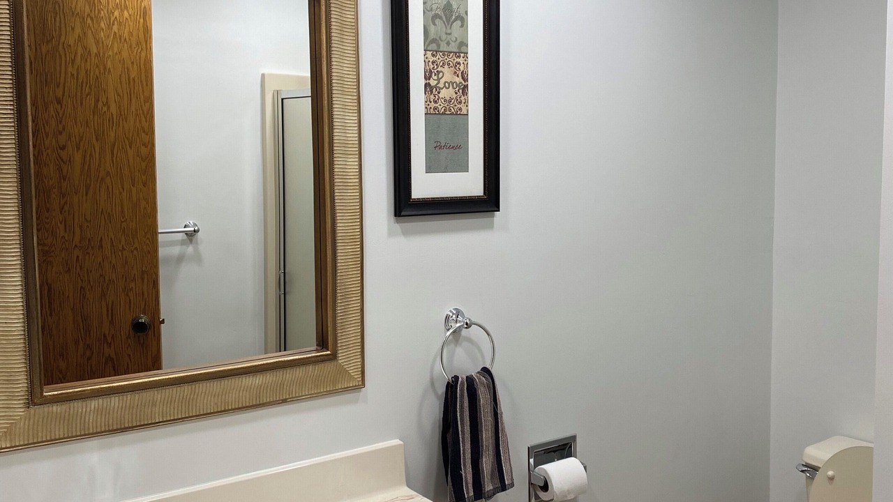 Photo of Bathroom in Taylorville