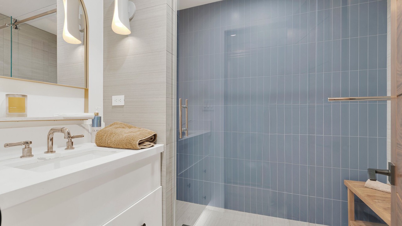 Photo of Bathroom in Woodland Hills