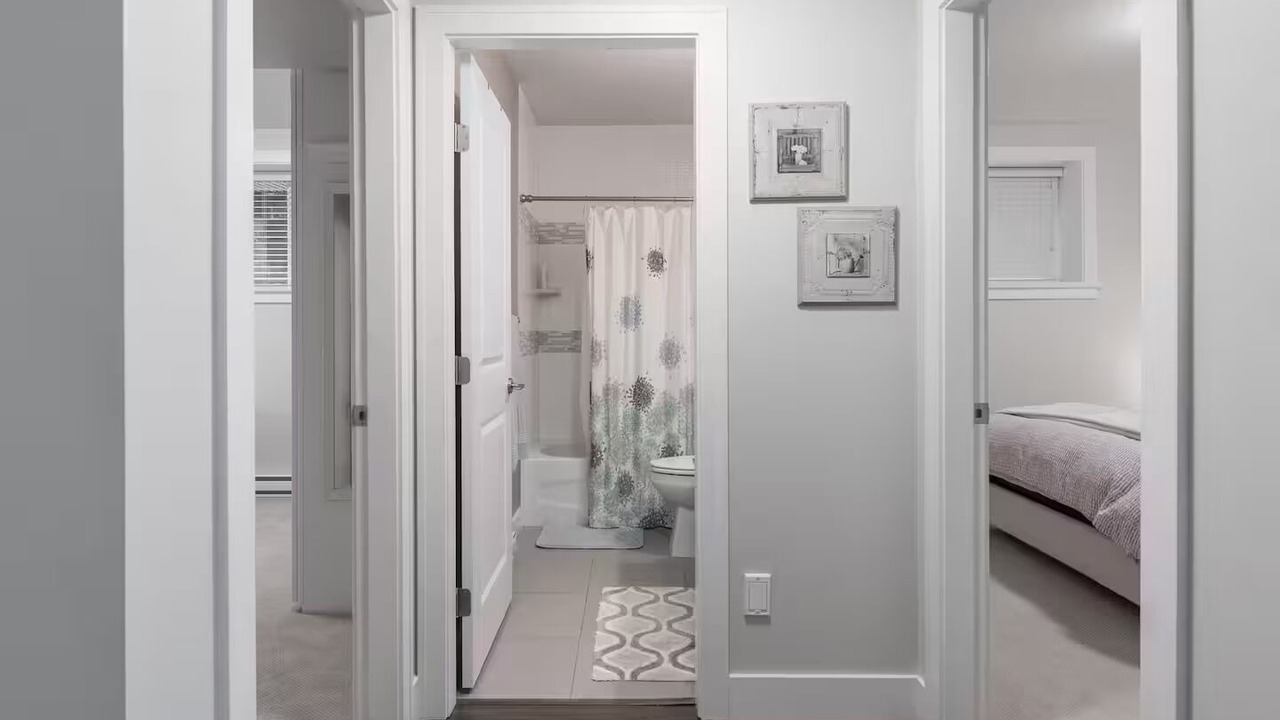 Photo of Bathroom in Grand Boulevard