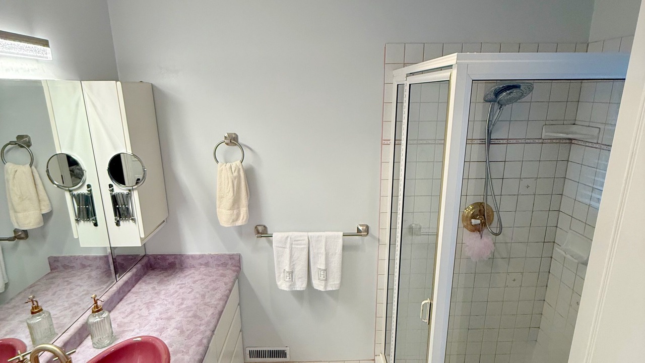 Photo of Bathroom in Caulfeild