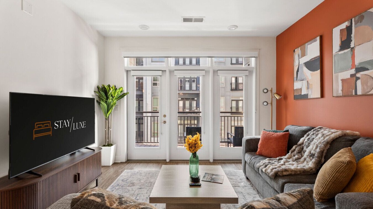 Photo of Livingroom in Second Ward