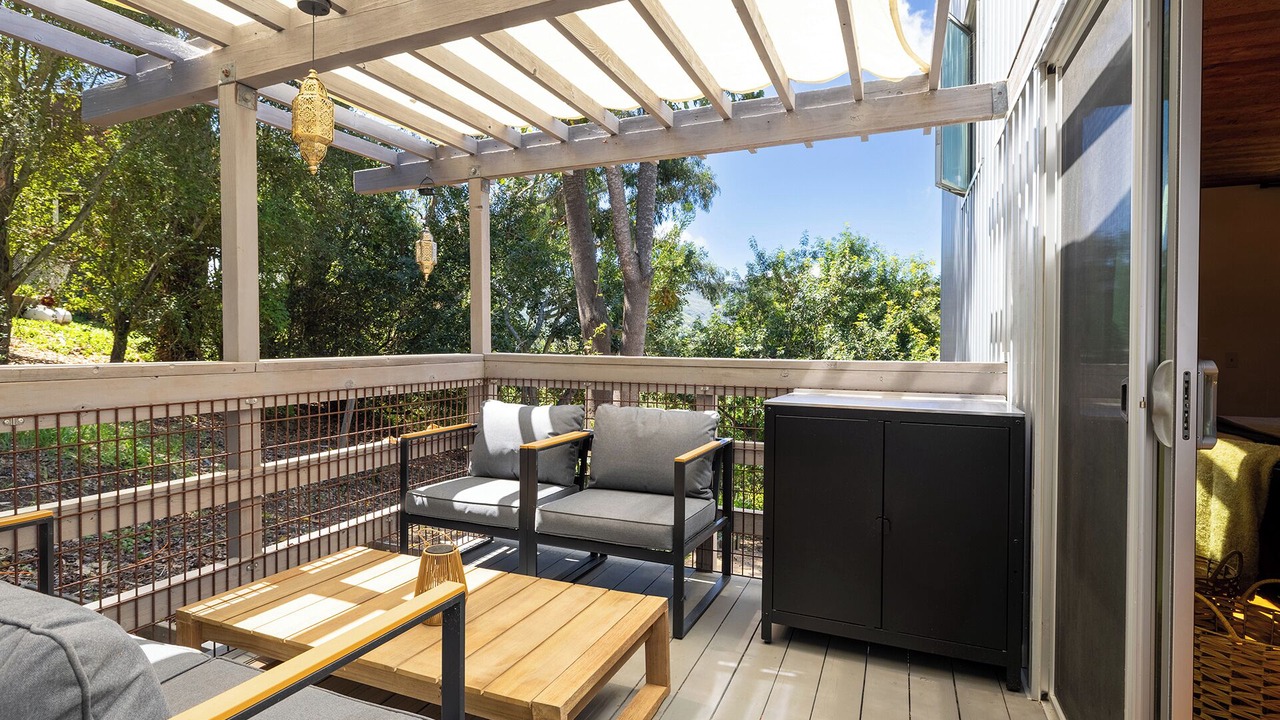 Photo of Patio Balcony in Topanga