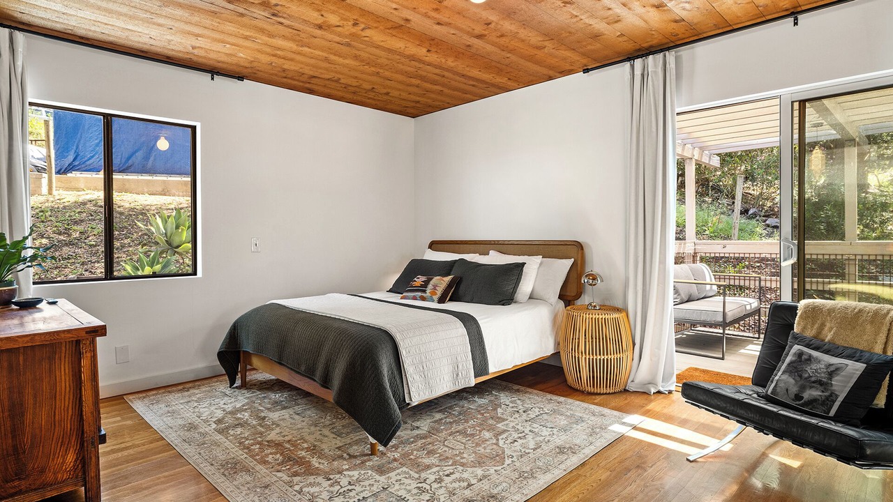 Photo of Bedroom in Topanga