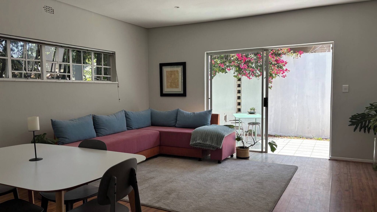Photo of Livingroom in Greater Johannesburg Metropolitan Area