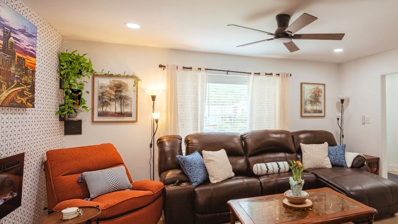Photo of Livingroom in Paw Creek