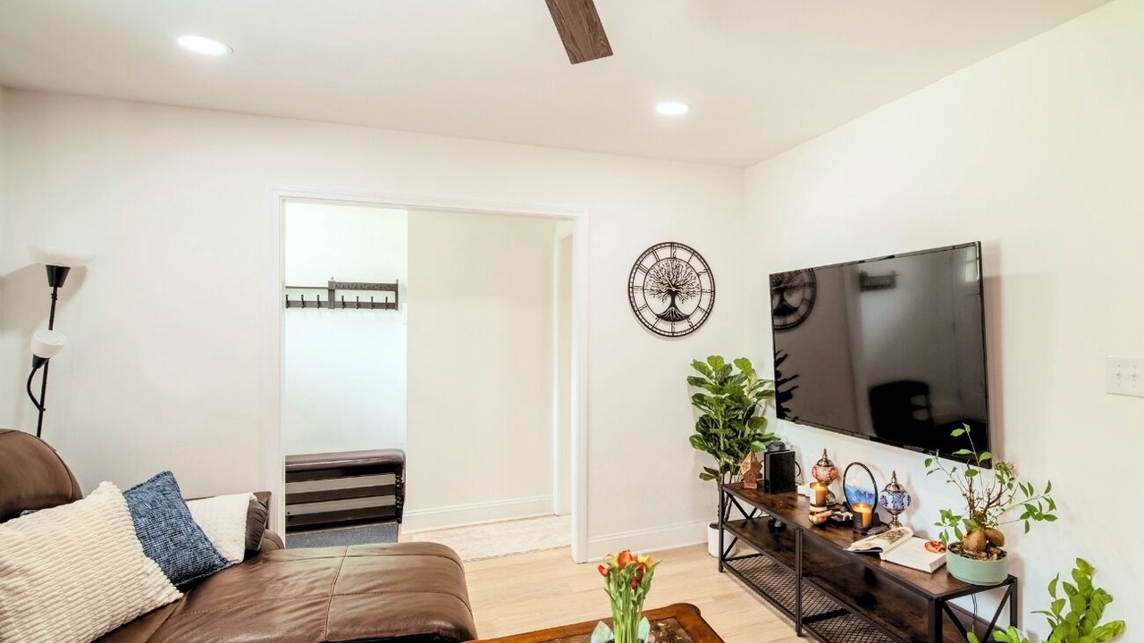 Photo of Livingroom in Paw Creek