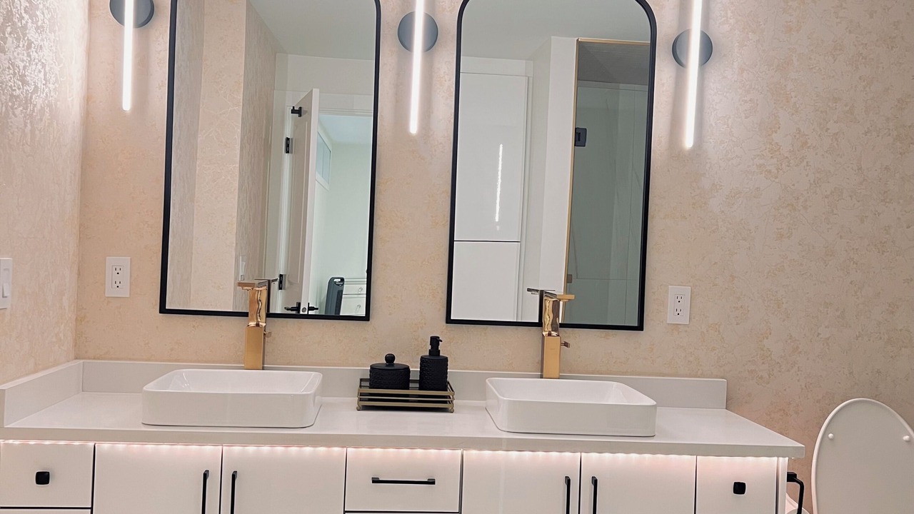 Photo of Bathroom in Metro Vancouver Regional District