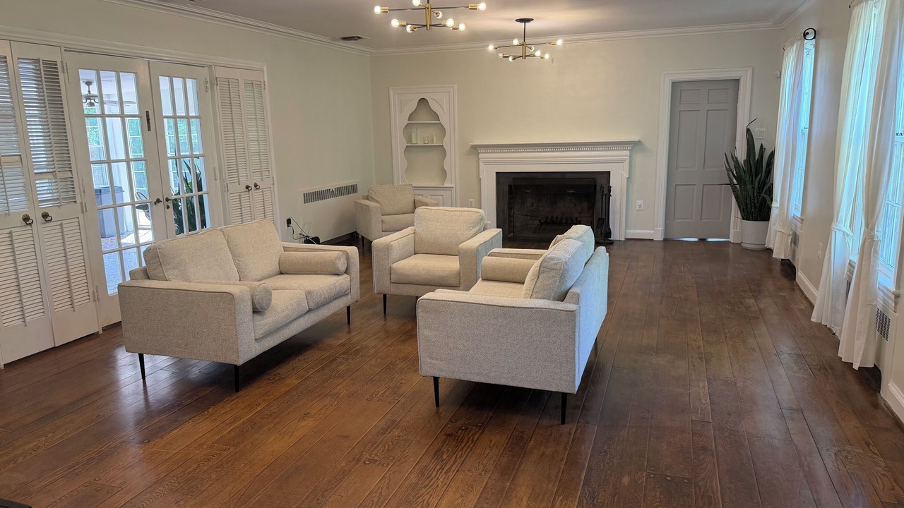 Photo of Livingroom in Oxon Hill