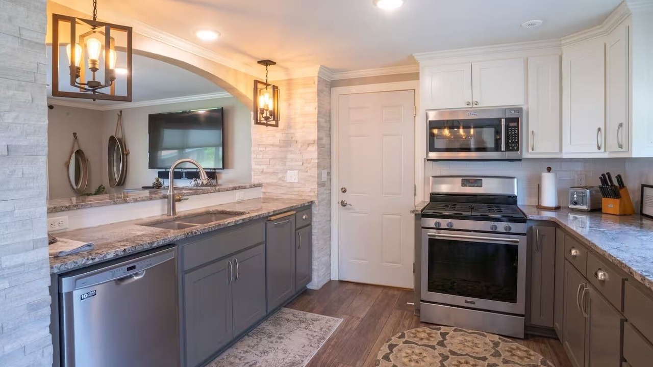 Photo of Kitchen in Ashwaubenon