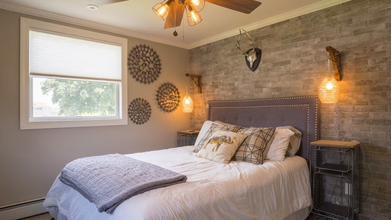 Photo of Bedroom in Ashwaubenon