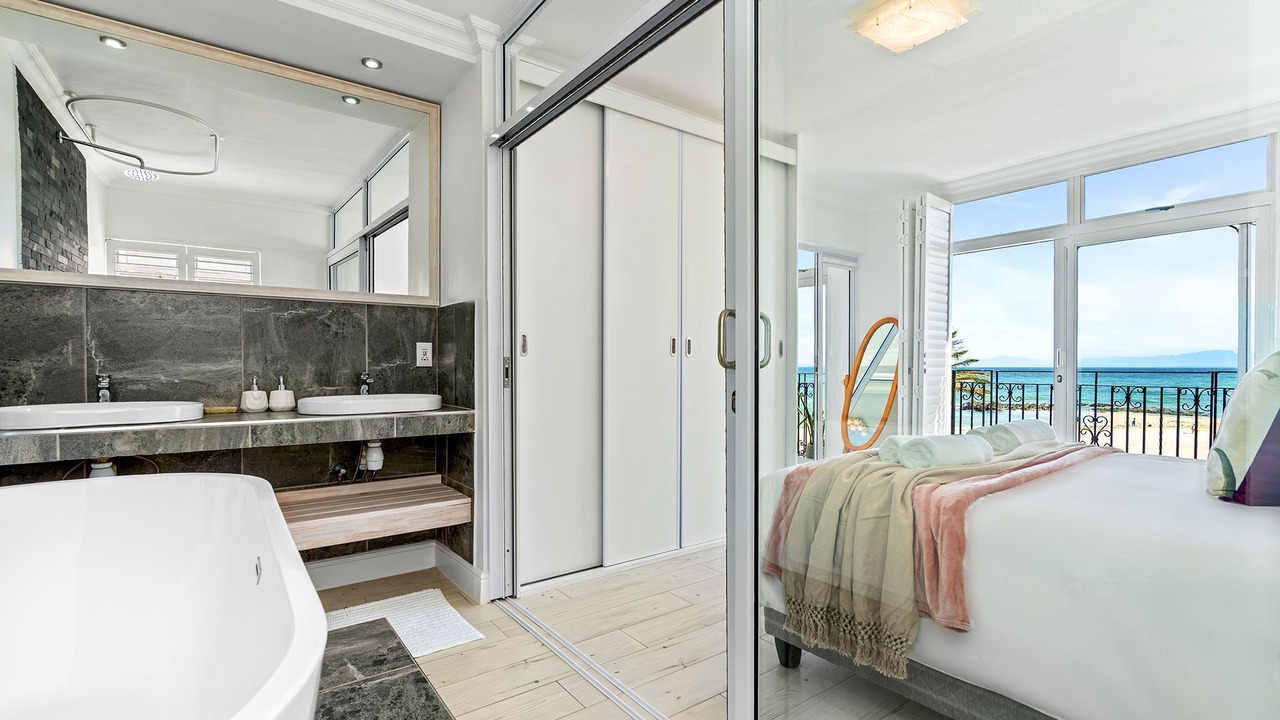 Photo of Bedroom in Gordons Bay Central